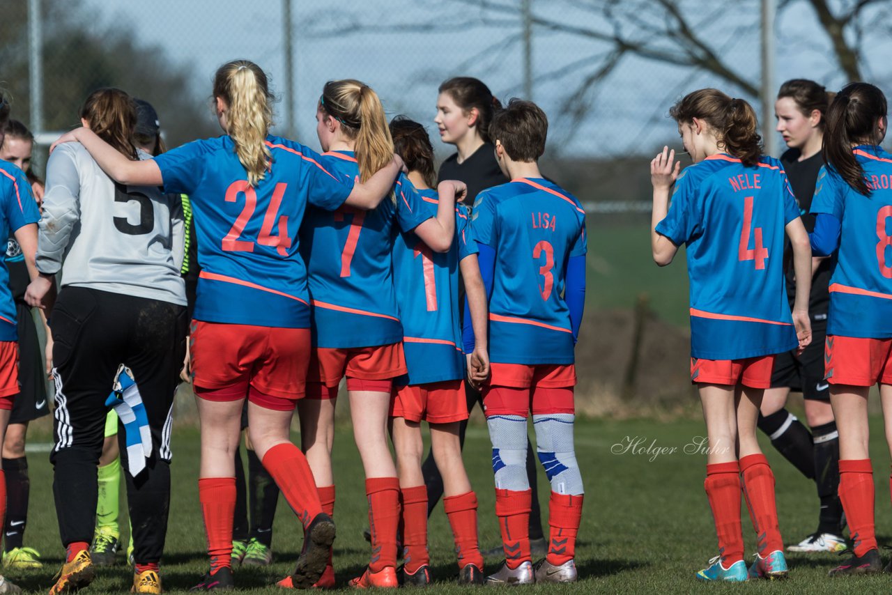 Bild 298 - C-Juniorinnen SV Steinhorst/Labenz - TSV Friedrichsberg-Busdorf : Ergebnis: 5:0